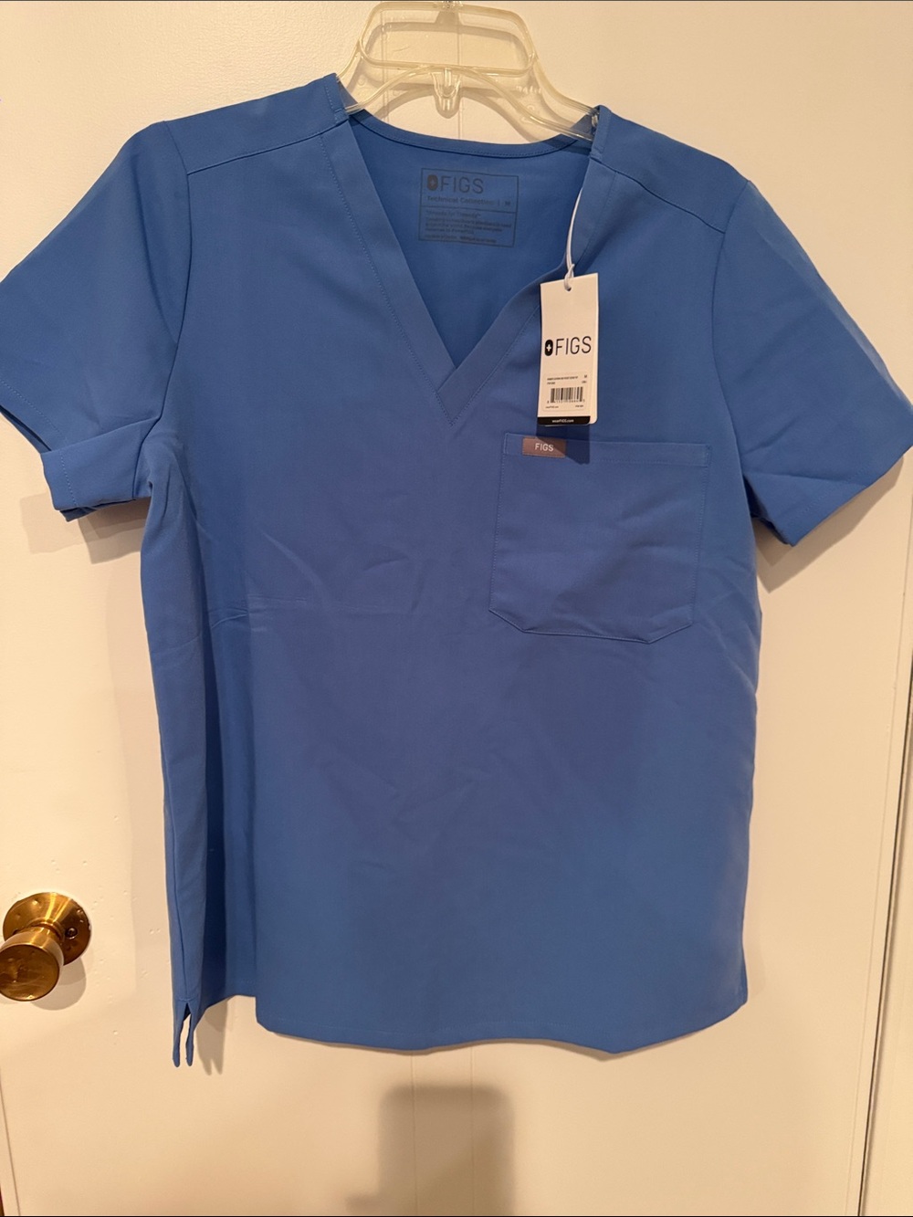 NWT Figs Women’s Scrub Top in Ceil Blue